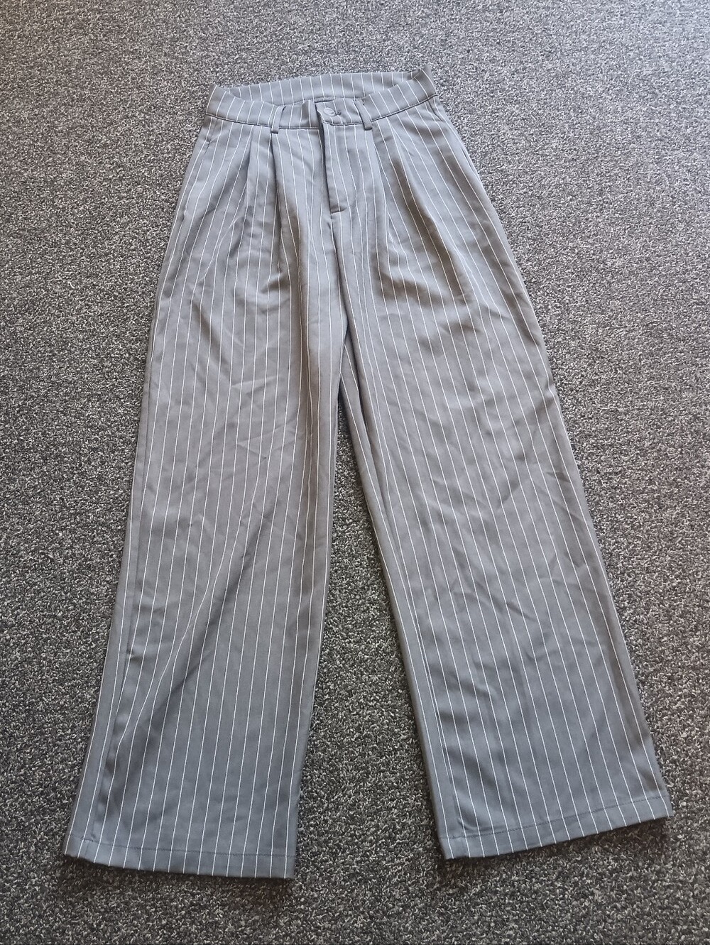 Dazy Wide Leg High Rise Gray Pinstripe Trouser Dress Pants Womens Small, Office